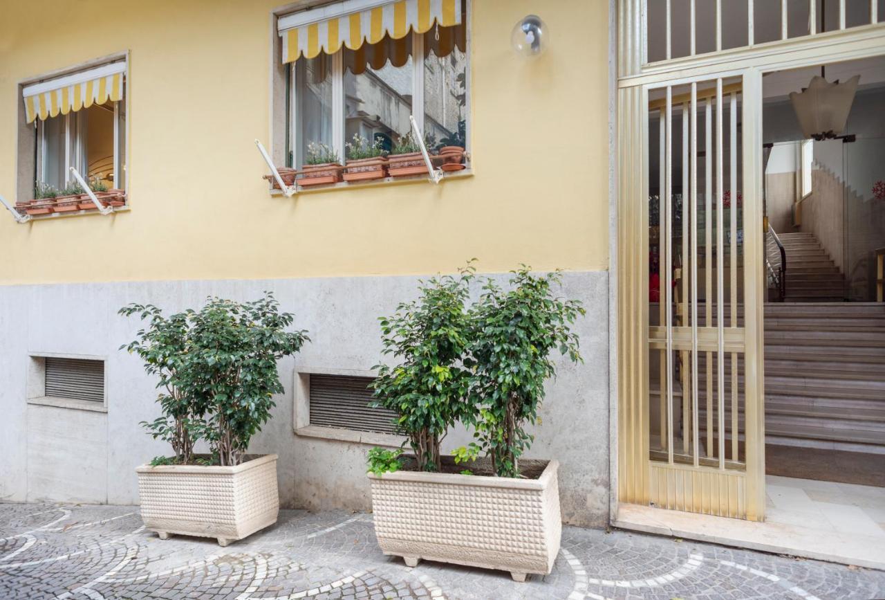 Apartamento La Floridea Nápoles Exterior foto